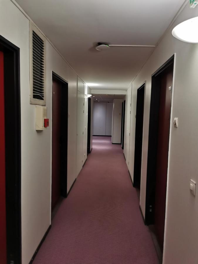 Appart Hotel La Defense Курбевуа Екстер'єр фото