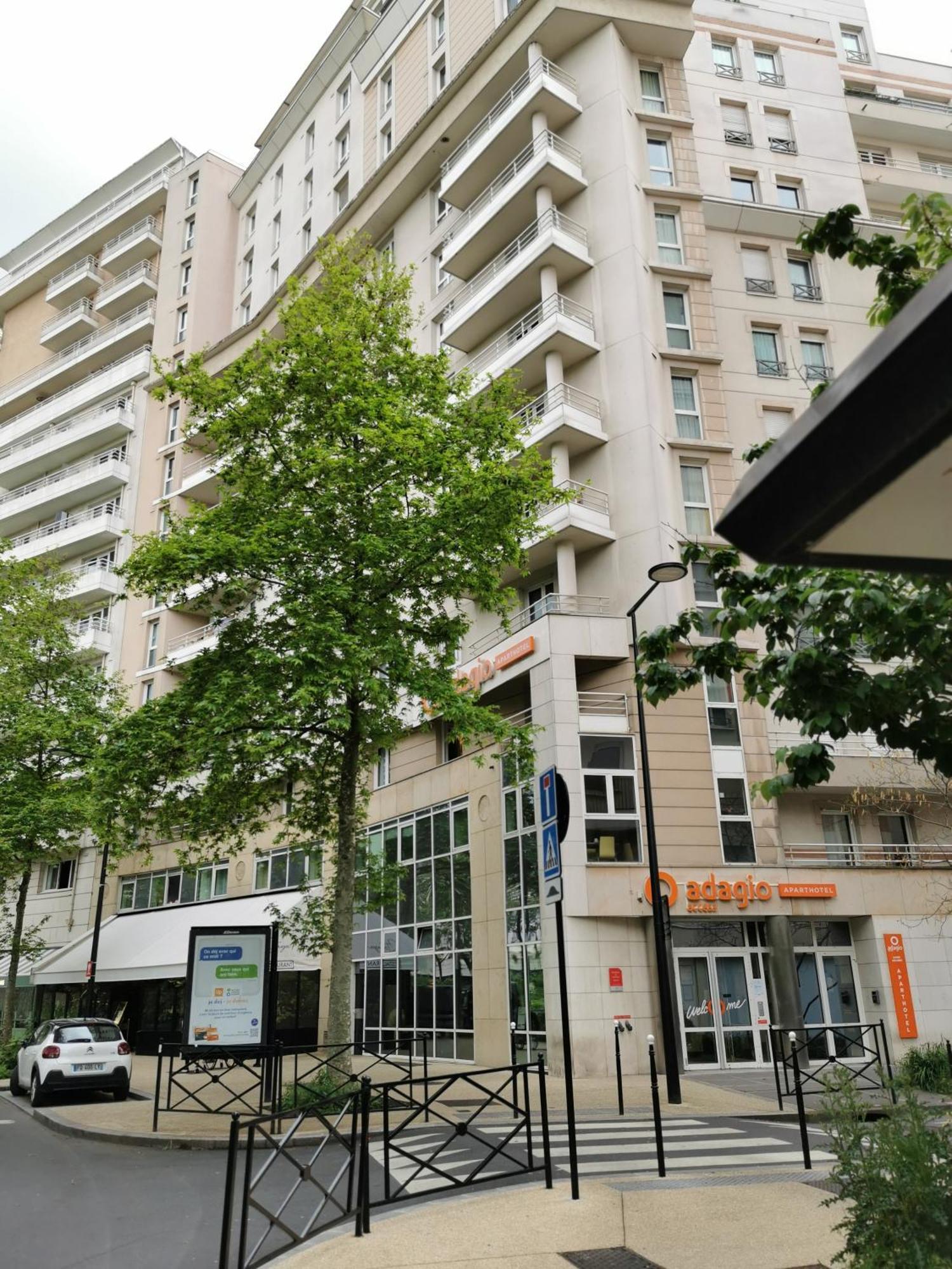 Appart Hotel La Defense Курбевуа Екстер'єр фото